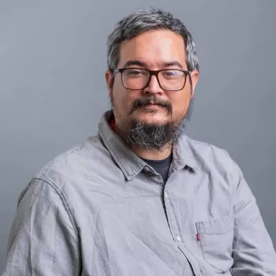 Foto retrato de Christian López